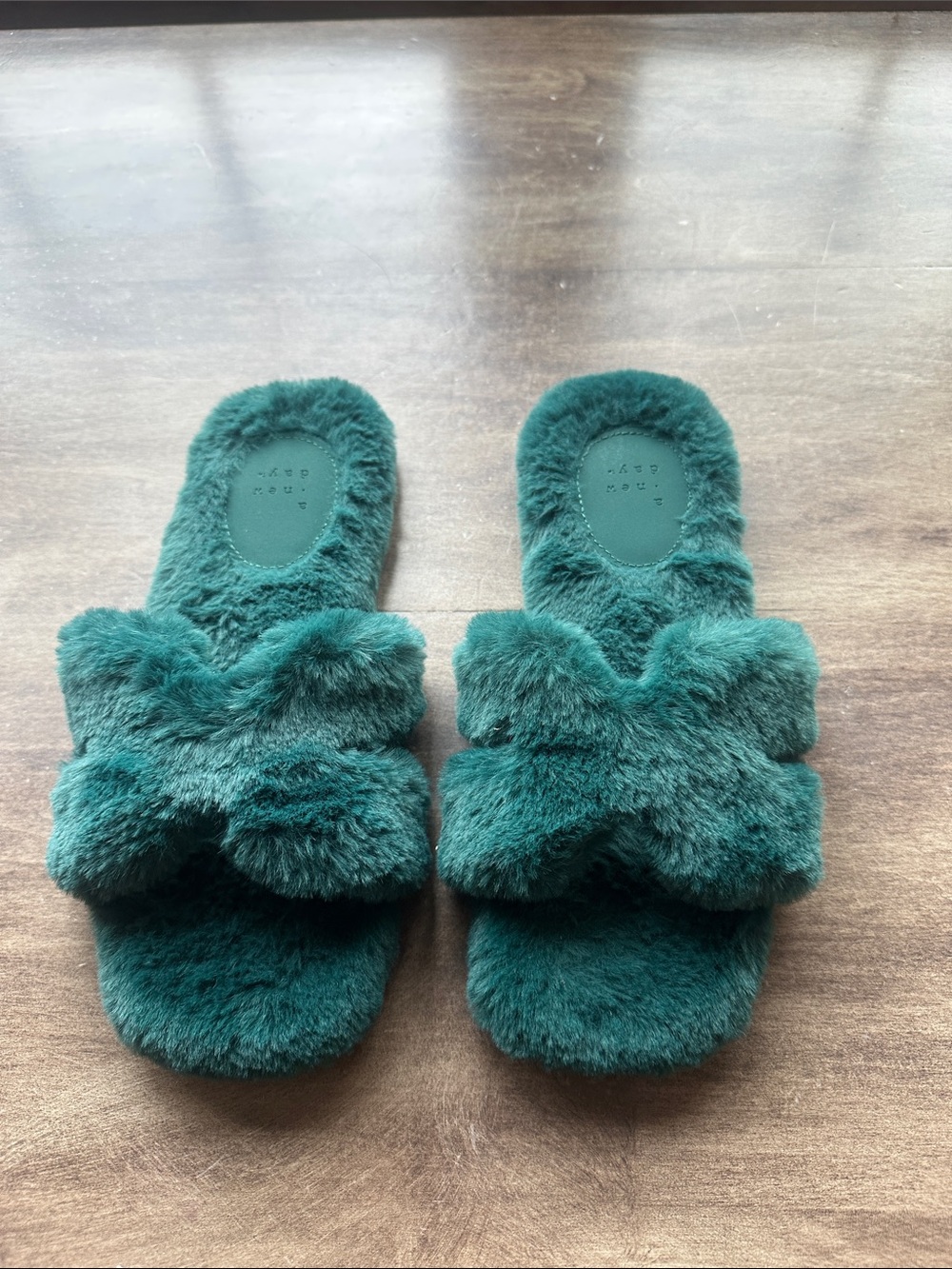 💤 Dk Teal Fuzzy Slippers